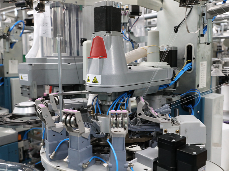 自動(dòng)縫頭翻襪多功能一體襪機(jī)