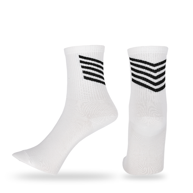 200針一體機(jī)生產(chǎn)高端全棉條紋經(jīng)典款男士經(jīng)典半統(tǒng)襪運(yùn)動襪