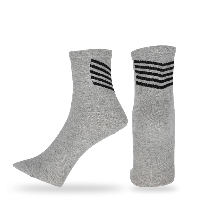 200針一體機(jī)生產(chǎn)高端全棉條紋經(jīng)典款男士經(jīng)典半統(tǒng)襪運(yùn)動襪