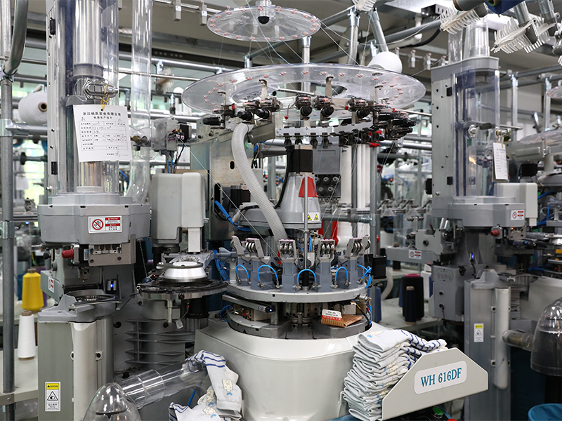 120針-200針自動(dòng)縫頭翻襪多功能一體機(jī)